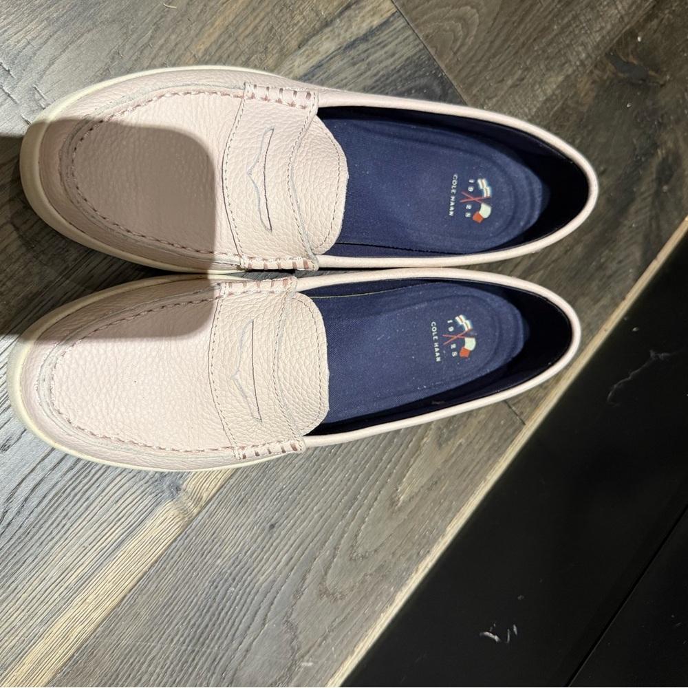 COLE HAAN Women’s Blush Pink Leather Grand OS Penny Loafer Slip-Ons